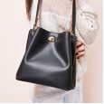 Leather handbags new oil wax cowhide large-capacity bucket bag casual portable messenger shoulder bag