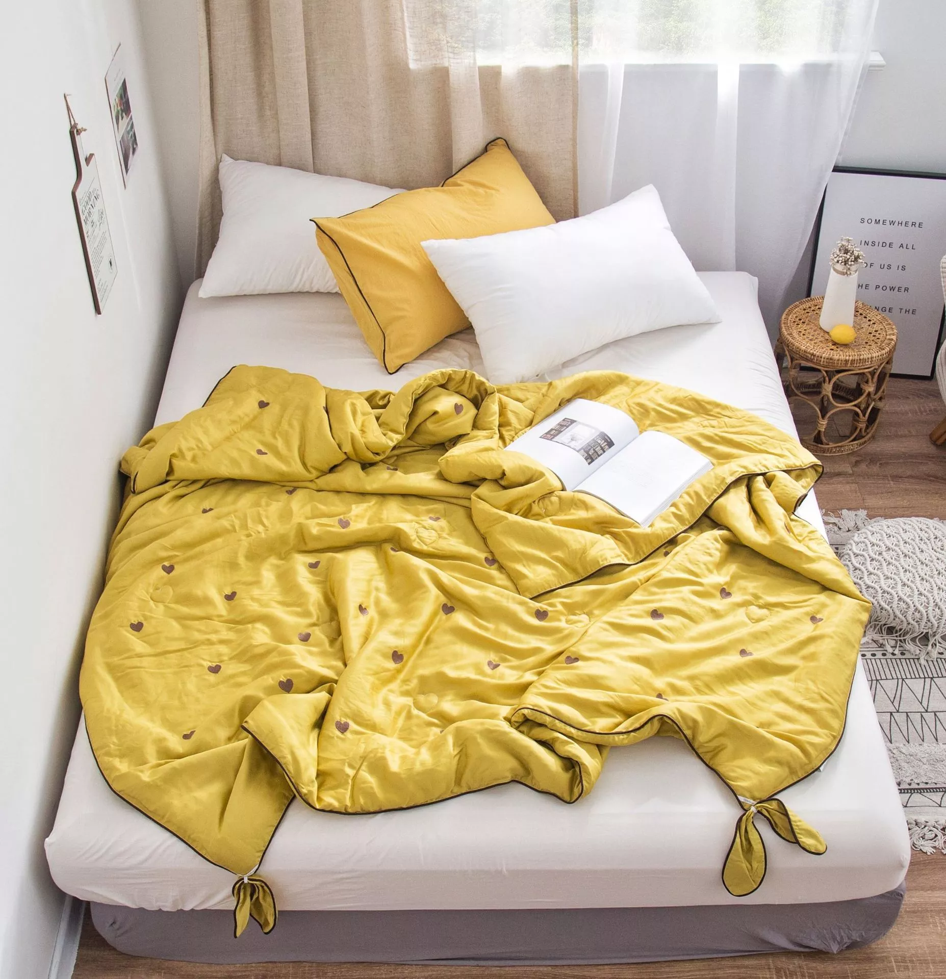 Nordic solid color small fresh and simple embroidery love bowknot Tencel Xia Liang is air-conditioned thin quilt