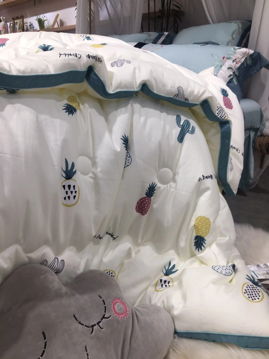 Autumn and winter 60 long-staple cotton zoo silkworm pupa protein children winter quilt cartoon student dormitory single 1.5m quilt