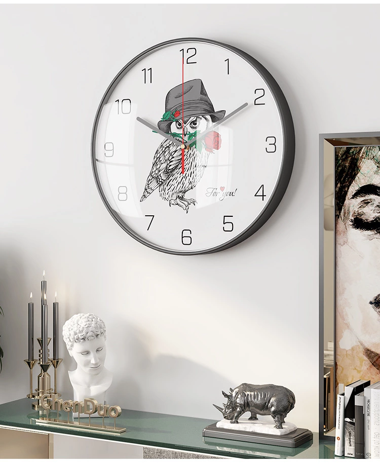 Nordic modern minimalist wall clock personality living room cartoon clock metal silent clock