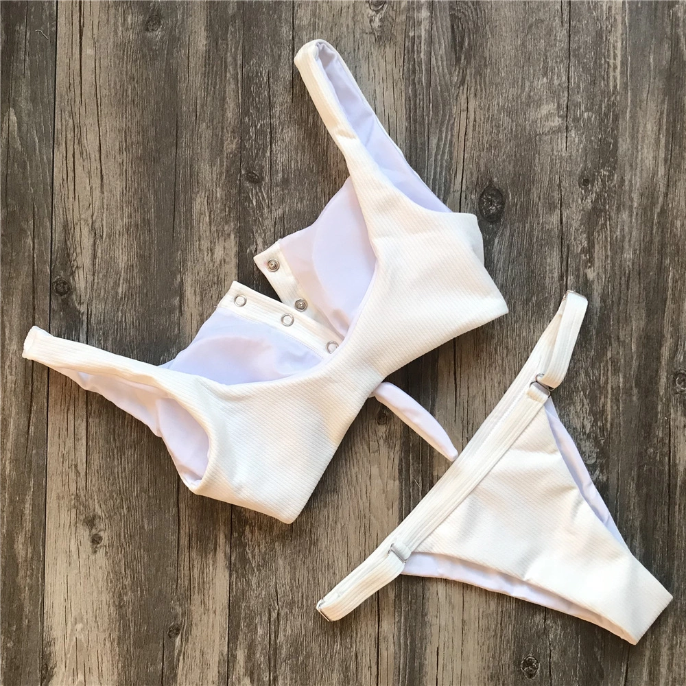 Knotted sexy v-tie buckle suit on the chest swimsuit solid color bikini