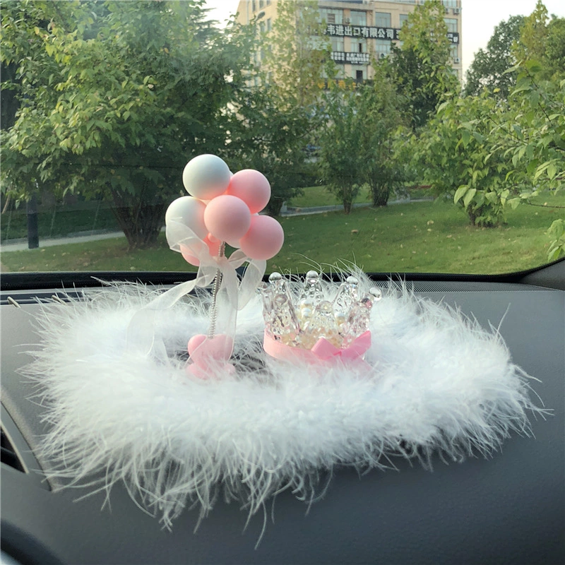 New car decoration creative cute car crown crystal seat type car interior decoration decoration supplies