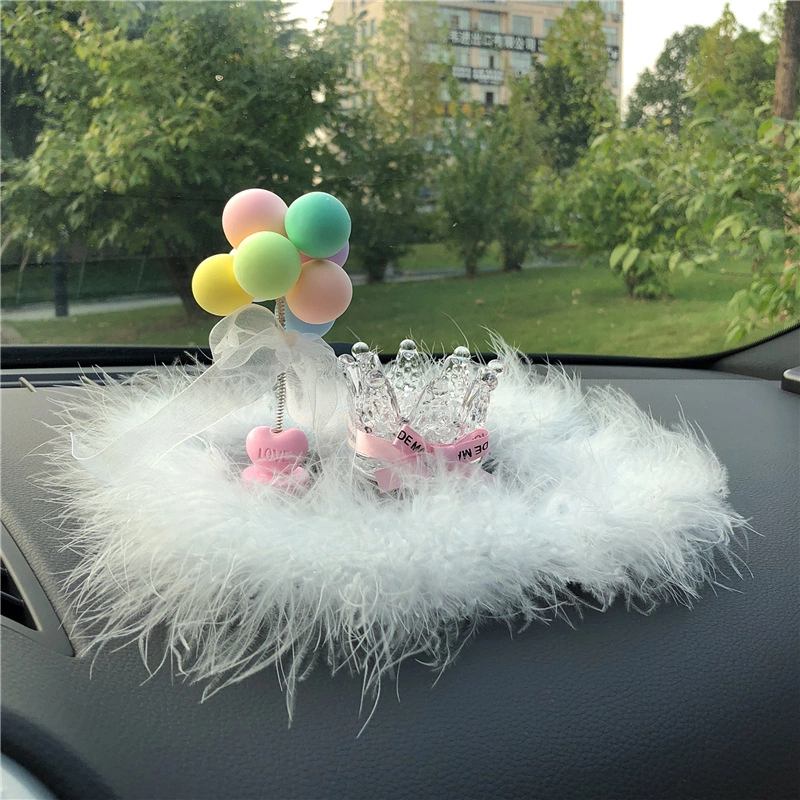 New car decoration creative cute car crown crystal seat type car interior decoration decoration supplies
