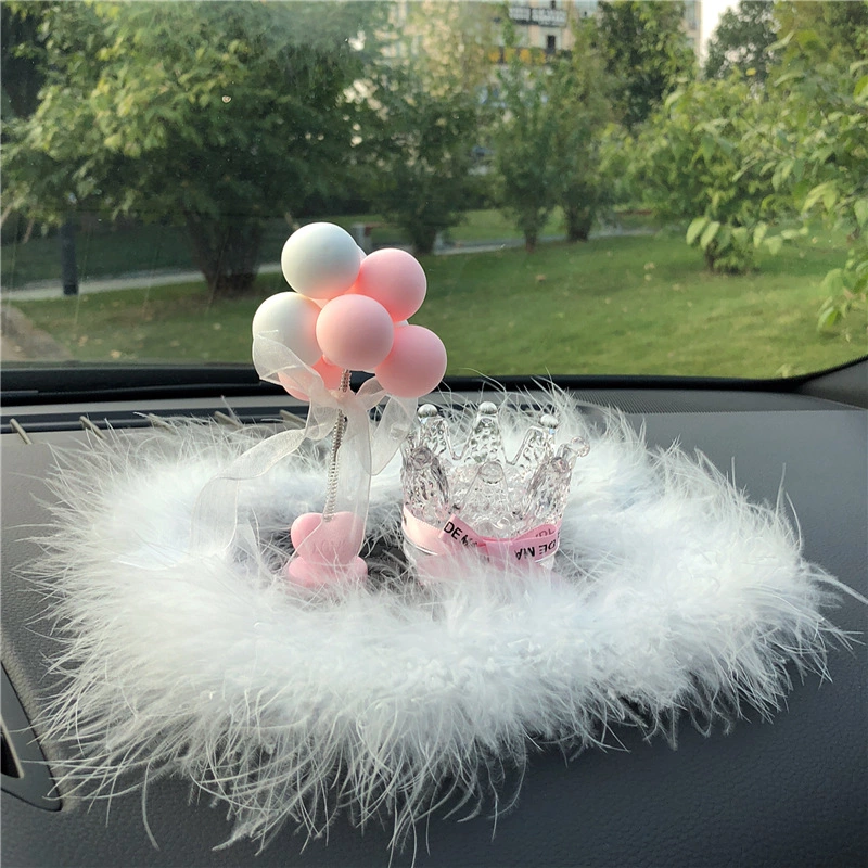 New car decoration creative cute car crown crystal seat type car interior decoration decoration supplies